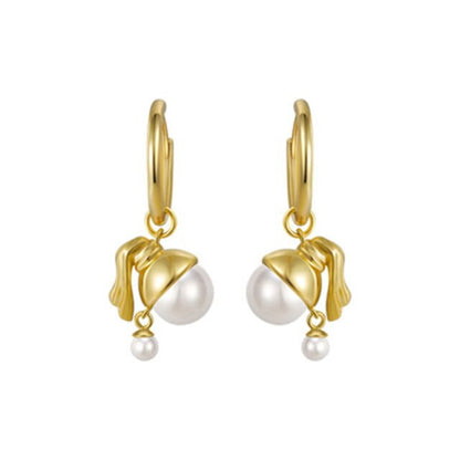 Girl with a pearl vintage earrings